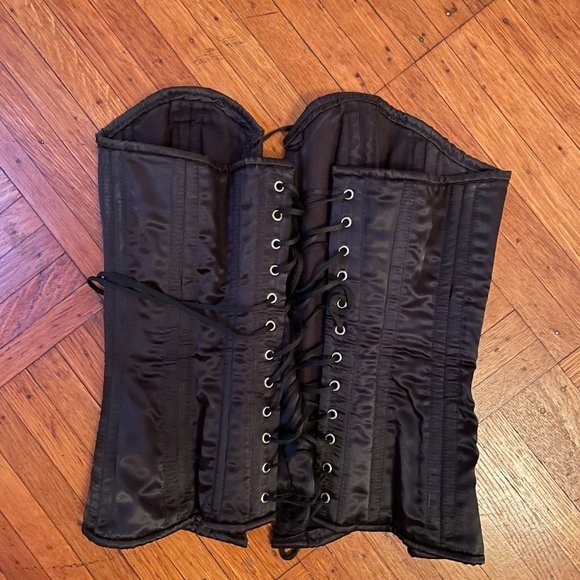 Black Overbust Steel Boned Corset size 26" waist - Picture 2 of 7